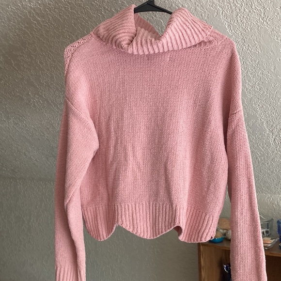 Almost Famous women’s size small sweater - Picture 2 of 7